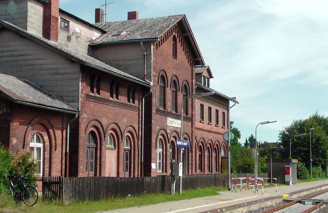 Ferienwohnung im Bahnhofsmuseum, mit der Regionalbahn in die Lüneburger Heide!