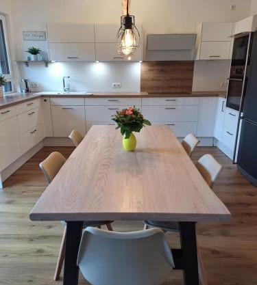 Ferienwohnung Maison Confortable mit Sonnenterrasse und Garten, Bad Ems, Koblenz, Montabaur, Wandern, Radfahren, Mountanbiketouren