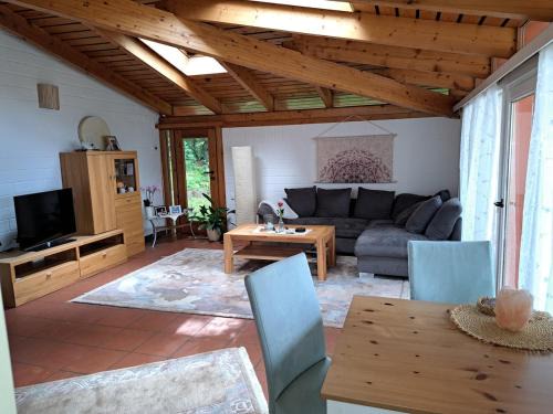 Ferienwohnung, ruhig im Grünen