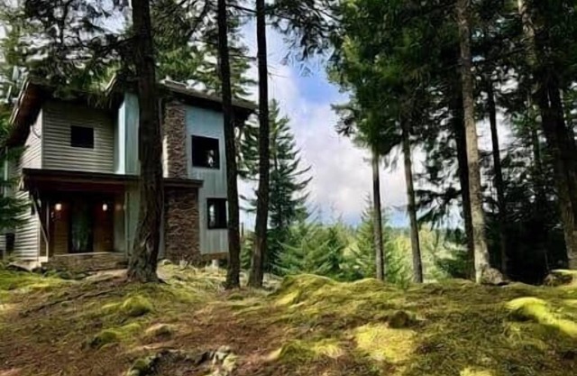 Fern Ridge - Stunning Views!