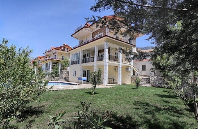 FETHİYE ÖLÜDENİZ DE ÖZEL HAVUZLU MÜSTAKİL VİLLA