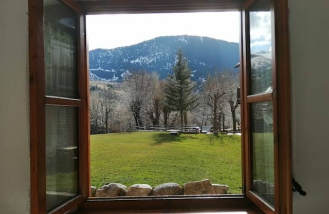 First floor apartment with garden Dellui 2