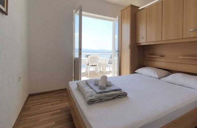 Five bedroom house second line to the gorgeous natural pebble beach in Ruskamen!