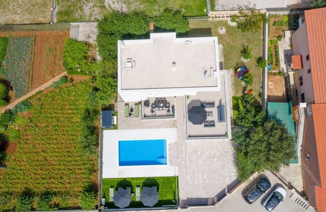 Five Bedroom Villa with Private Pool