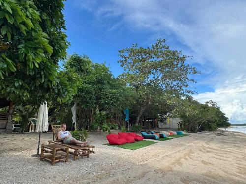 Flake Beach Resort