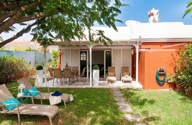 Flamboyant Tree Garden Holiday Home