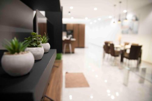 Flat 1, spacious 3 bedroom near Beaches and Countryside