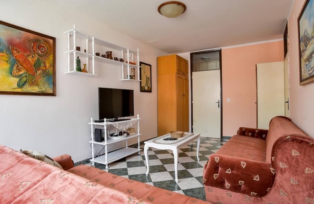 Flat 3 min to Beach w Terrace in Budva Old Town