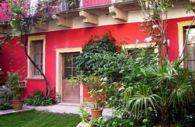 flat 'Glicine' with water view