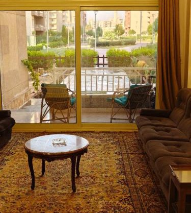 flat in compound wesal
