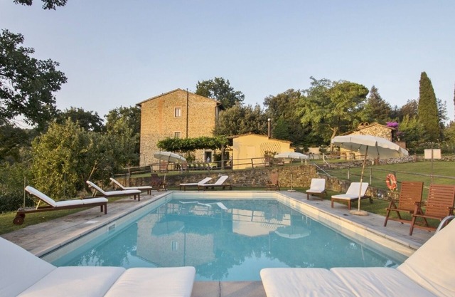 Flat in farmhouse in the hills of Florence, comfortable, nice views, relaxing.
