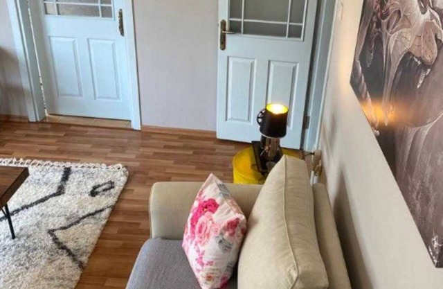 flat in Istanbul. 5min from the metro