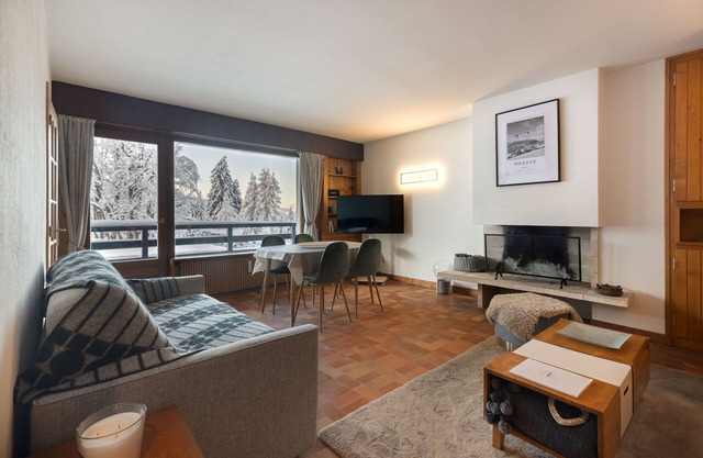 Flat - Le Whivern: A stone's throw from the village centre