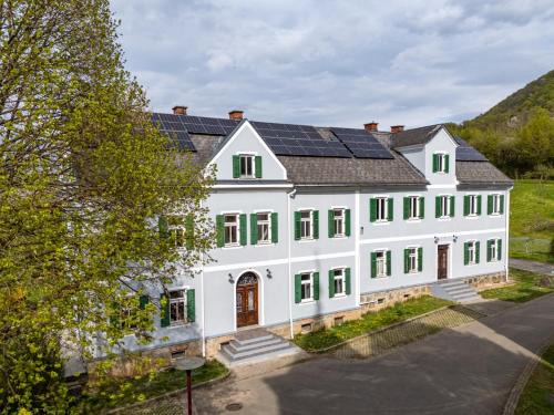 Flataid Apartmenthaus Tieschen