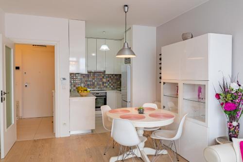 Flexible SelfCheckIns 23 - Zagreb - Garage - Electric vehicle ccharger - Loggia - New - Luxury