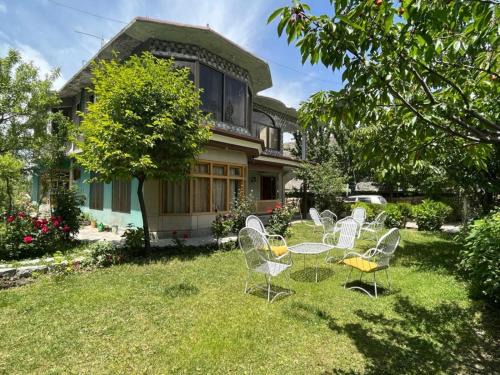 Flora Inn Skardu