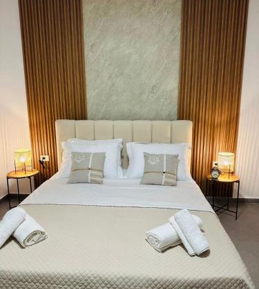 Florentina Apartments