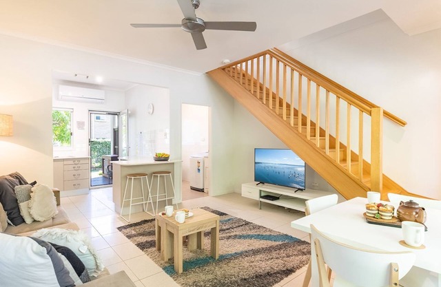 Florida, 1/5 Lillian Street - 2 min walk to beach, shops & restaurants