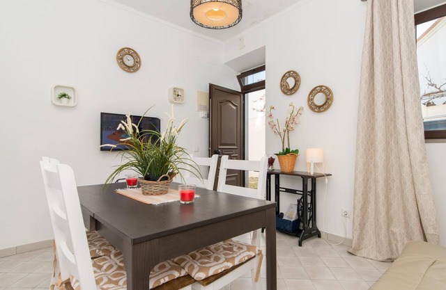 Florinda Townhouse in Historical Center