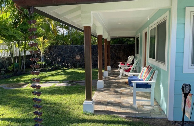 Footsteps to Hawaii's Best Beach