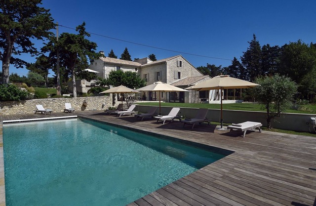 For rent in Drôme Provençale, an exceptional property