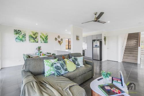 Forest castle in a quiet single-story house in Coomera