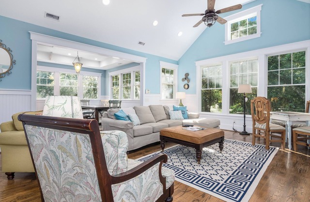 Forest retreat nestled in the beauty of Bald Head Island, 2 golf carts
