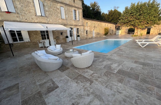 Former 17th-century winegrowing estate