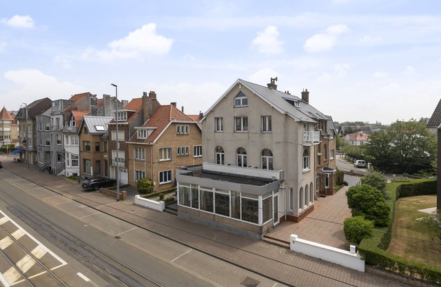 Former family hotel near the sea!