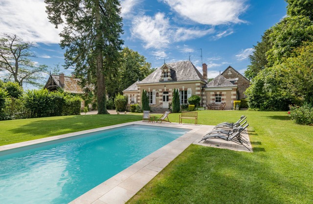 Former hunting lodge of the castle of CHAUMONT SUR LOIRE.