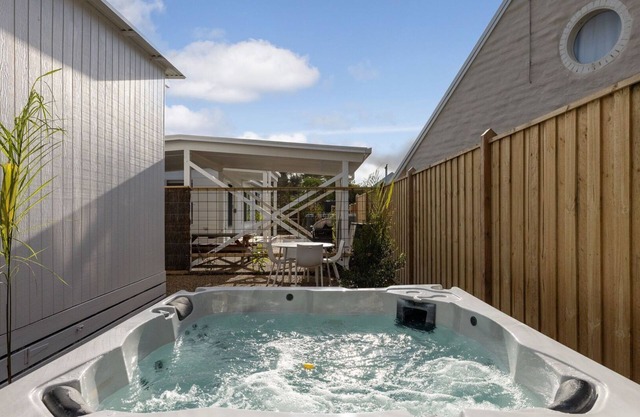 Forrest Caves Retreat