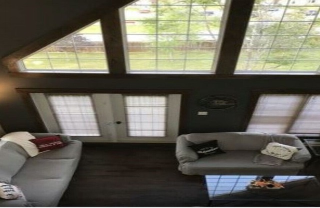Fortnight Chalet Holiday Home Rental in Deer Lake