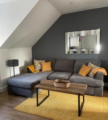 Foundry Street Apartment 3 - Dunfermline City Centre