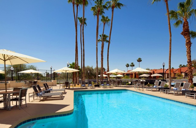 Four Points by Sheraton Phoenix South Mountain