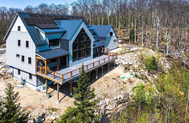 Franconia Heights' Sustainable Mtn Apartment