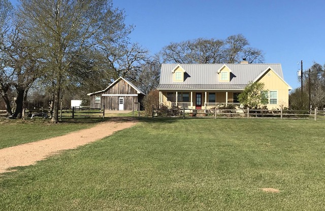 Franny's Fabulous Farmhouse