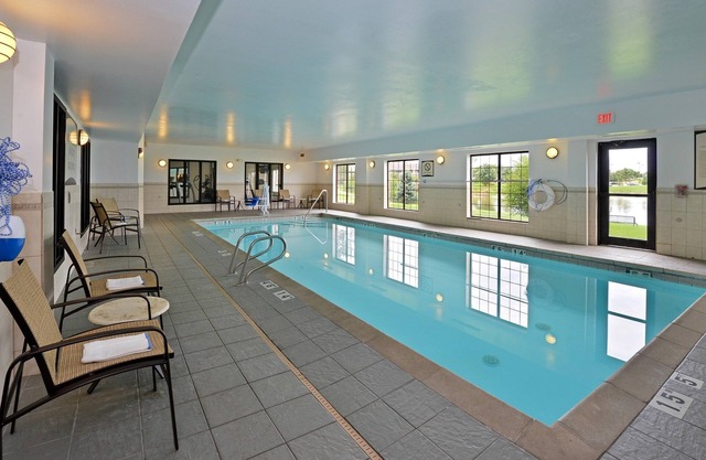 Free Breakfast, Free Wi-Fi | Indoor Pool, Hot Tub, Business Center