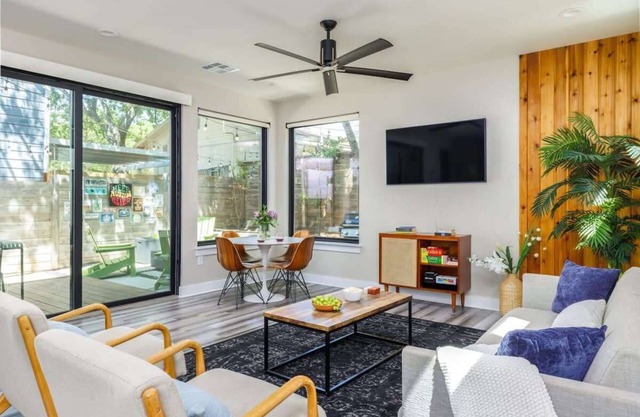 Free Parking, Eastside - Palisander - Portoro