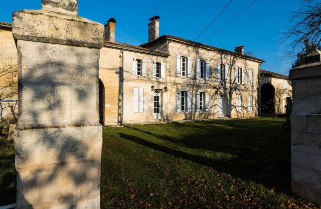 French Farm House Near St Emilion Built In 1860 With The Charm Of The Vineyards