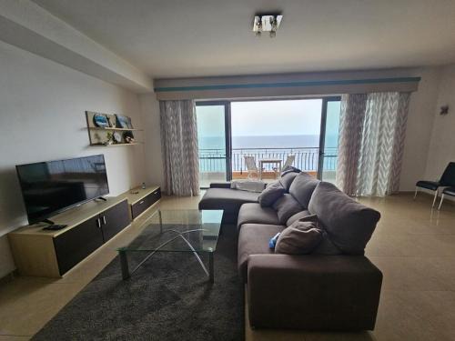 Front Sea View 3 bdr Huge Apartment Sliema parking - S-5