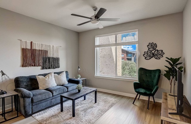 FRONTDESK Five Two At Highland Apts Downtown Austin