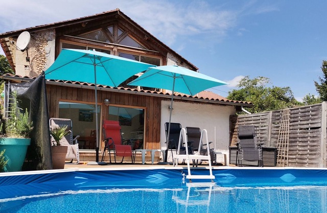 Full consciousness and conviviality in white périgord