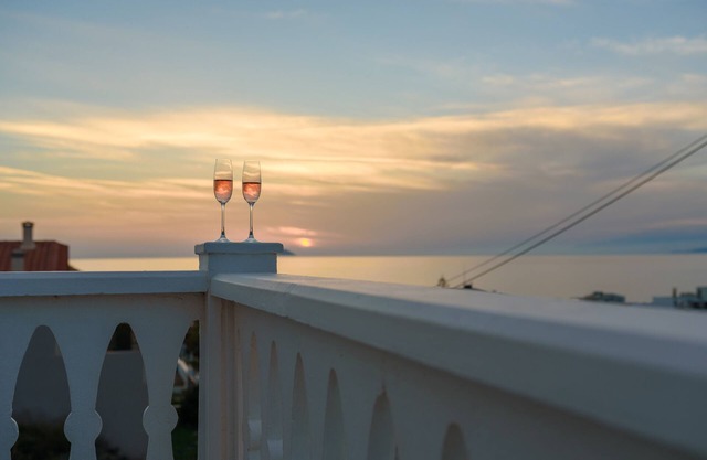 Full view in a luxury house beside the beach-Crete