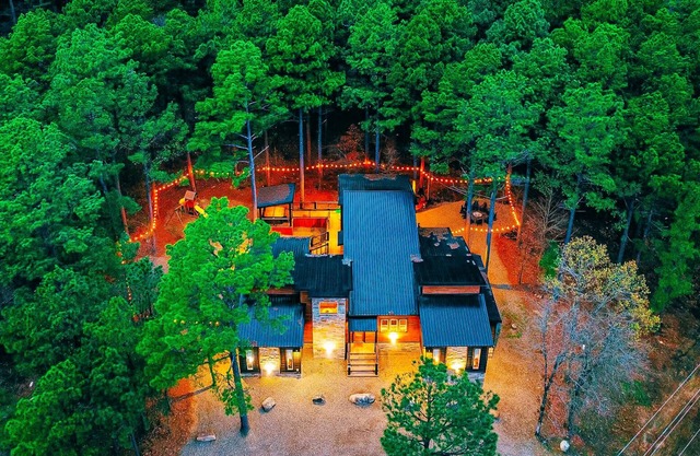 Fully Loaded Game Room, One Story, Playset, Sleeps 20!