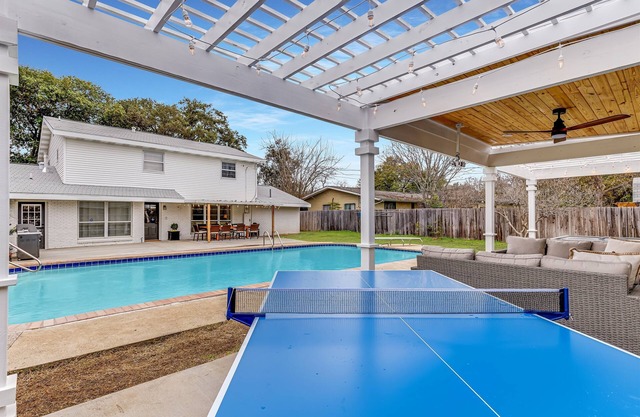 Fully Loaded | Private Pool, Games, Golf Near