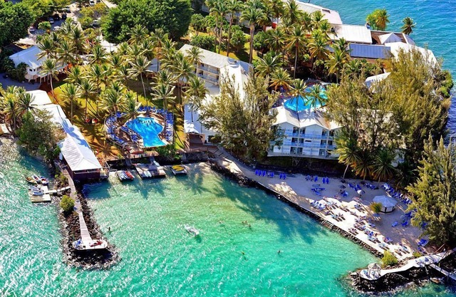 FUNCTIONAL STUDIO HOTEL CARAYOU SPA BEACH SWIMMING POOLS