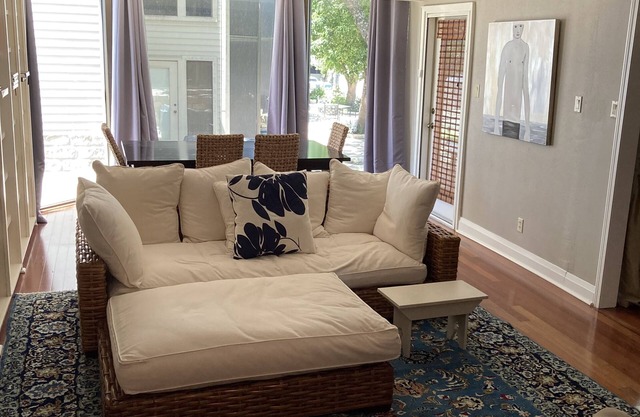 Furnished rental in upscale neighborhood