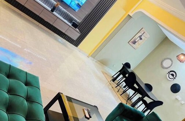 Furnished residence 2 bedrooms, two showers, living room, kitchen