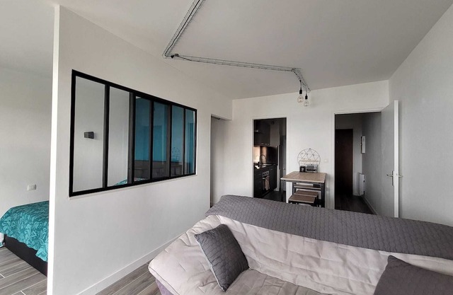 Furnished studio with lake view and garage