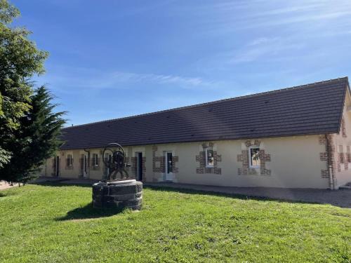 Gîte de campagne confortable avec climatisation et jardin à Thiel-sur-Acolin - FR-1-489-338